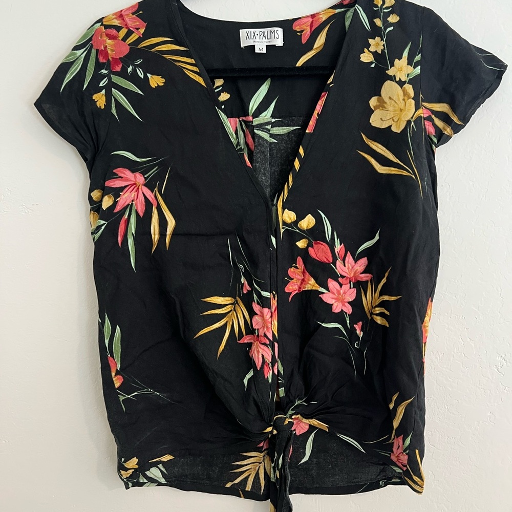 Hawaiian Tie Front Top